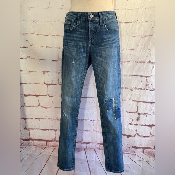 ANTHROPOLOGIE PILCRO Denim - ANTHRO PILCRO Mid Rise Waist 28 Inches Size 27 Distressed Medium Wash Denim Jean